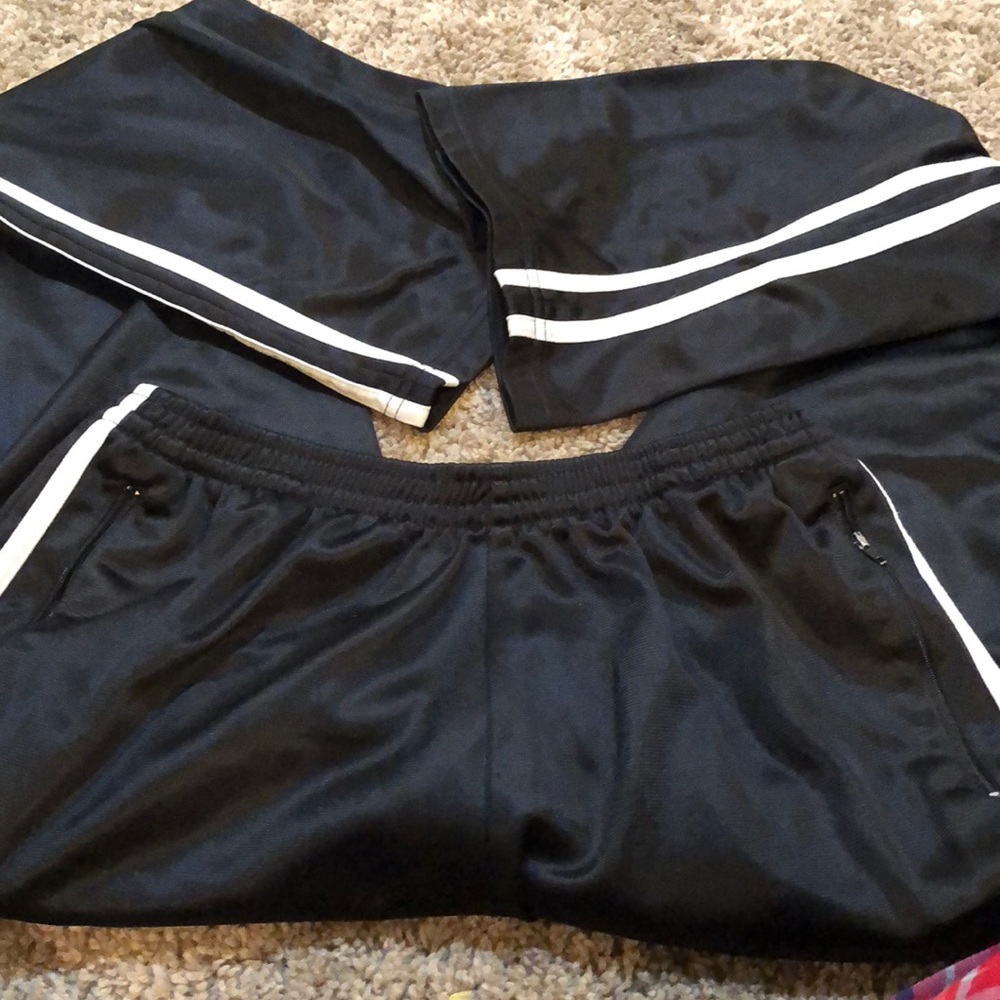 Track pants! - Picture 2 of 5